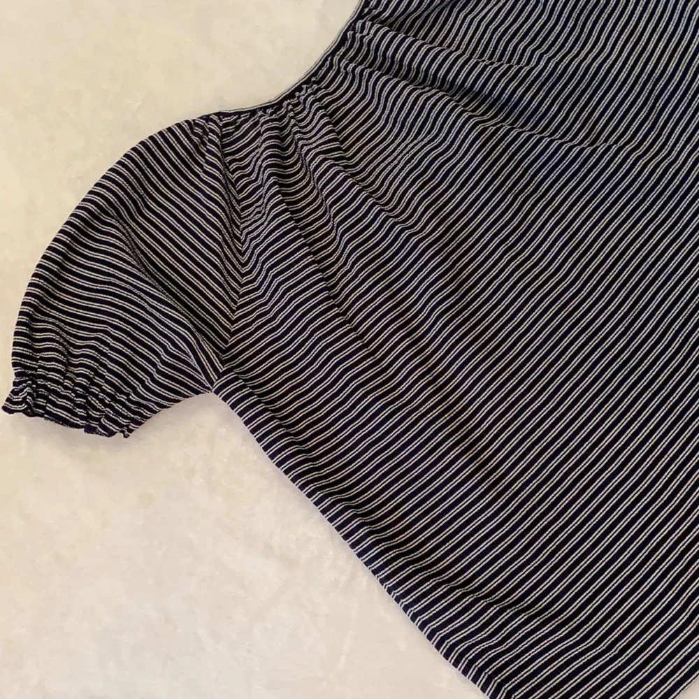 Madewell | Texture & Thread Peasant Top Deep Navy Ellis Striped Blue/White (XS) - Picture 12 of 16